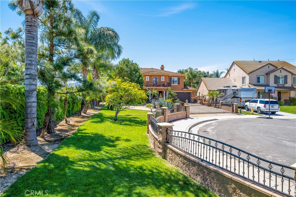 8224 Fieldstream Court