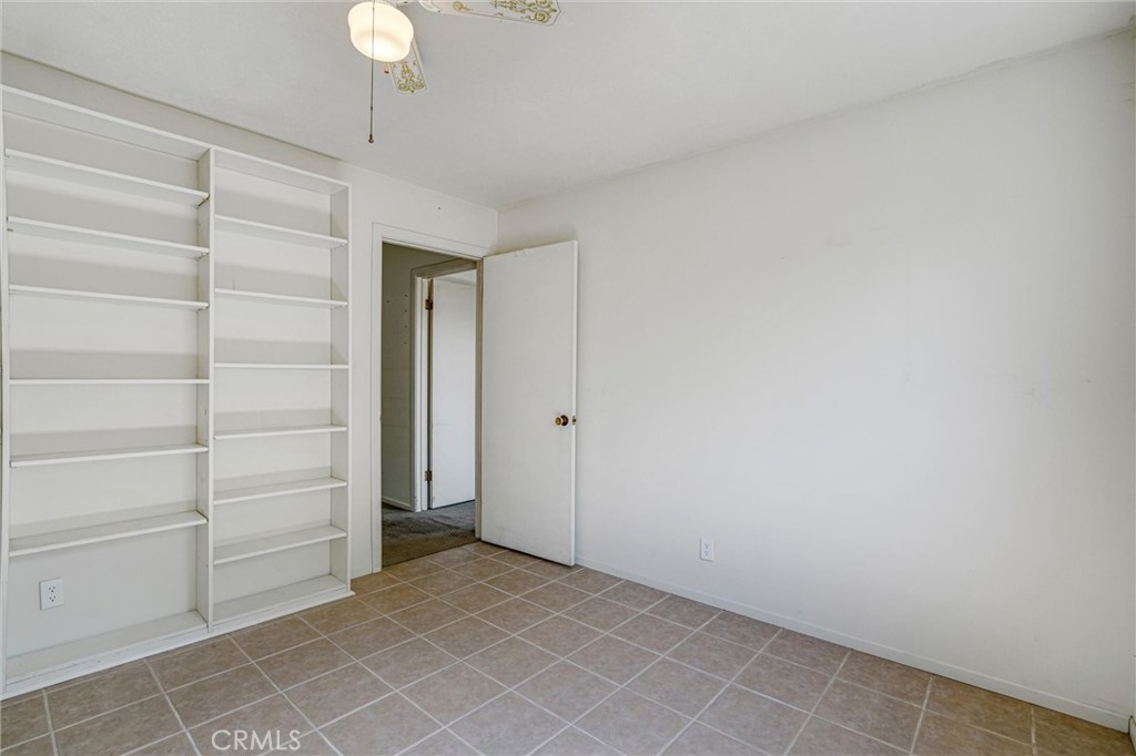 1302 E Carlton Avenue