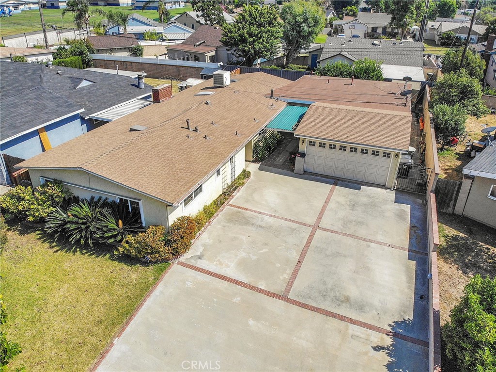 1302 E Carlton Avenue