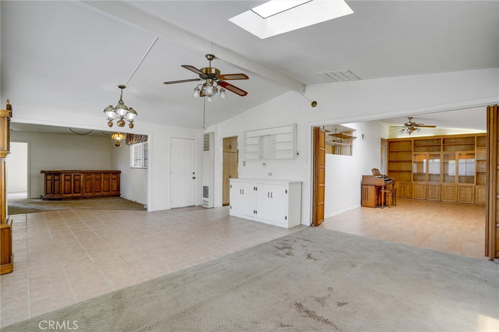 1302 E Carlton Avenue