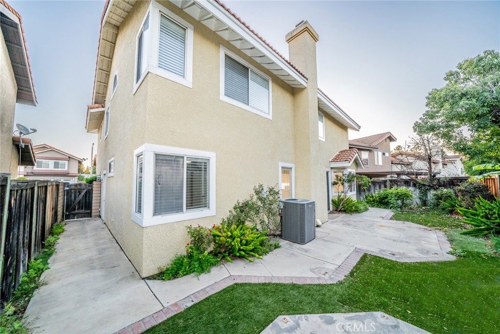 7616 Dickens Court