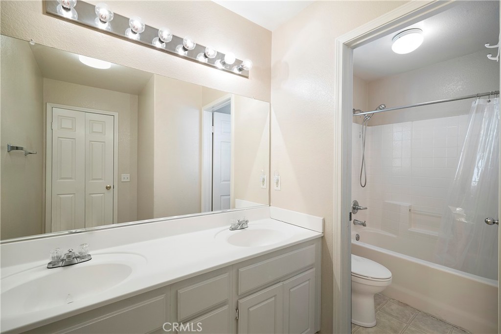 44458 Nighthawk Pass