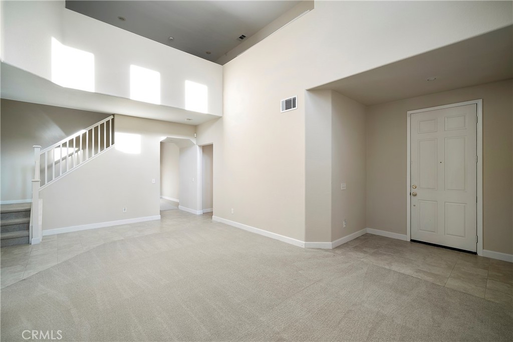 44458 Nighthawk Pass