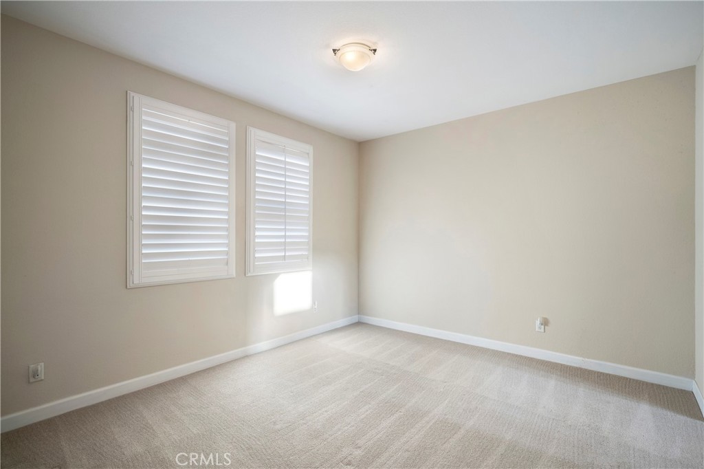 44458 Nighthawk Pass