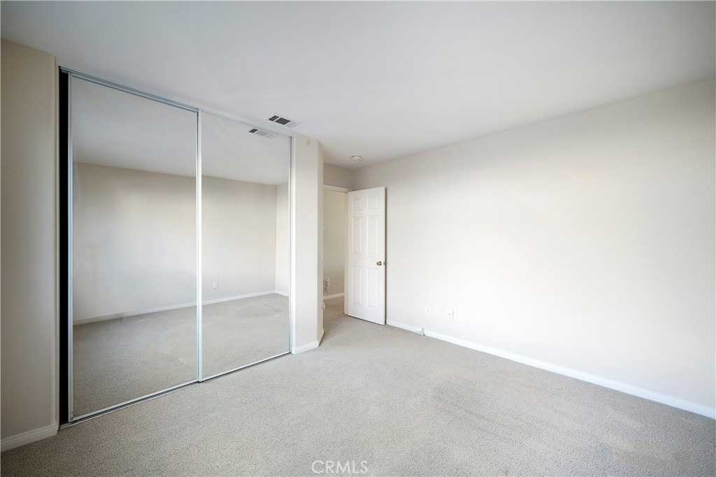 44458 Nighthawk Pass