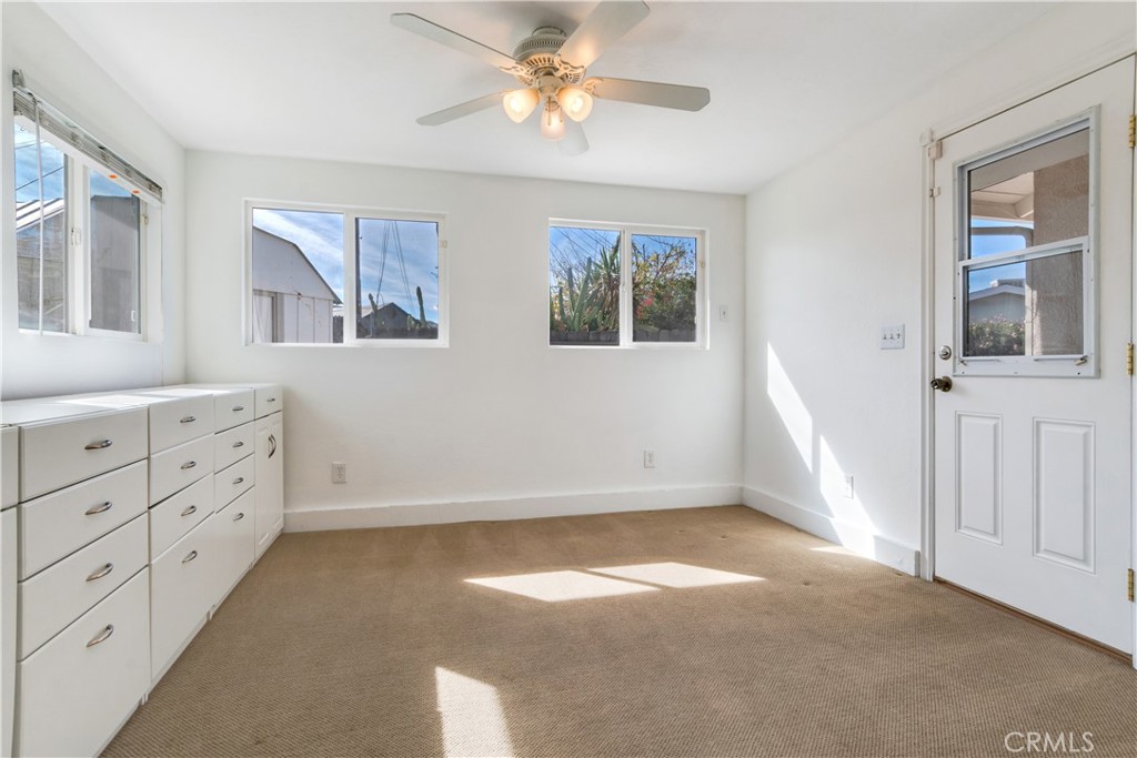 926 E Delaware Avenue