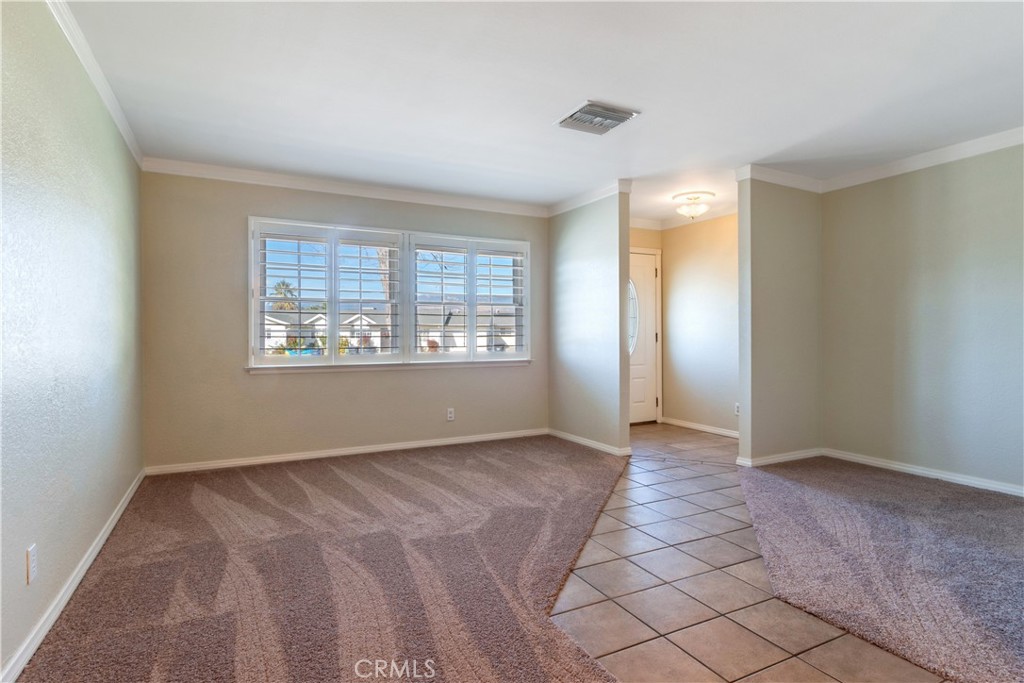 926 E Delaware Avenue