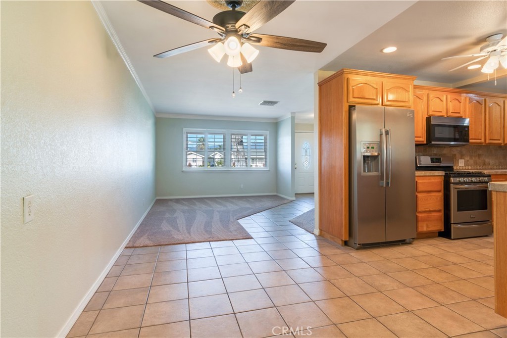 926 E Delaware Avenue