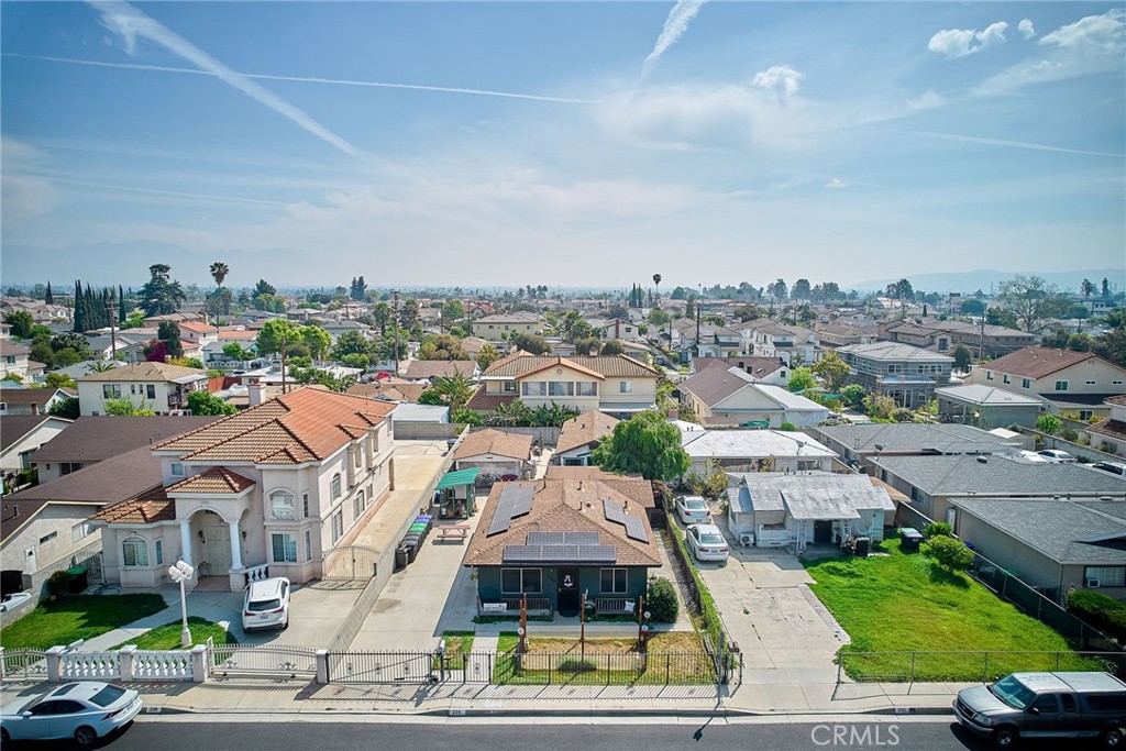 224 N ORANGE Avenue