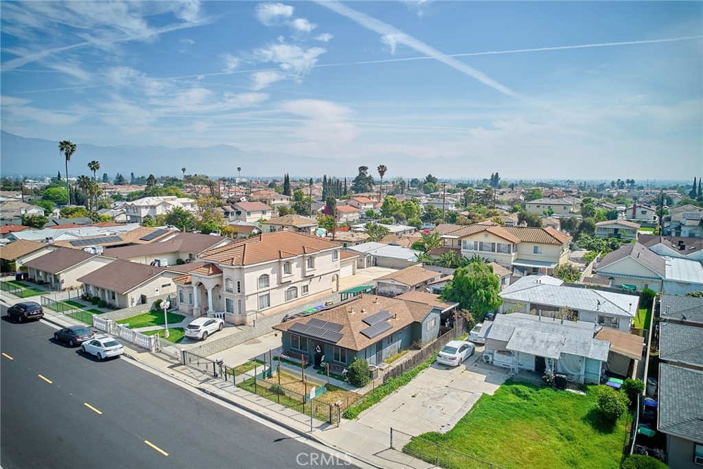 224 N ORANGE Avenue