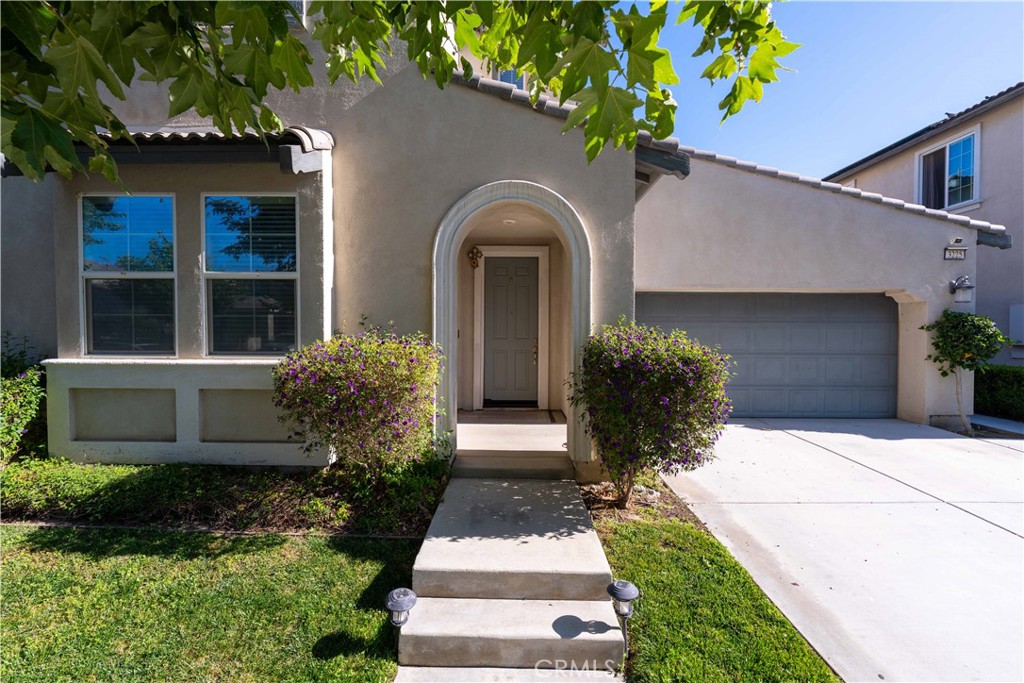 3225 E Denali Drive