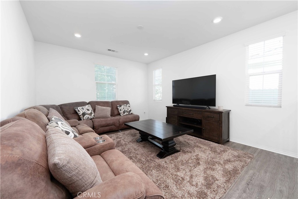 3225 E Denali Drive