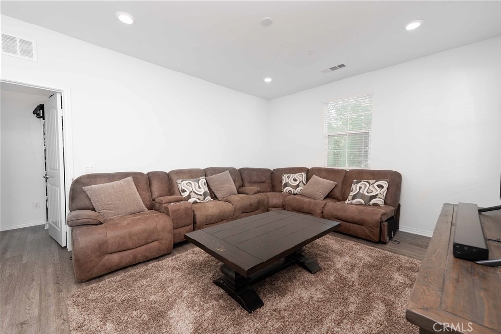3225 E Denali Drive