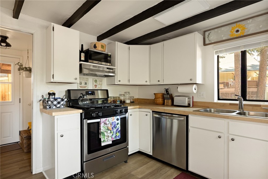 2398 Whispering Pines Drive