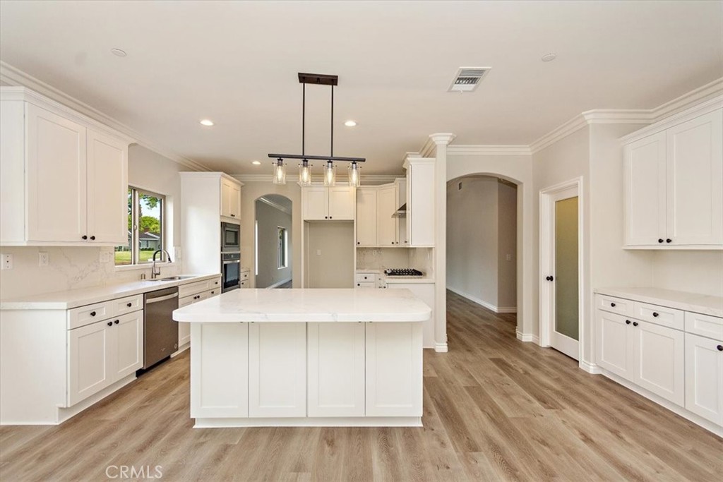6503 Westview Drive