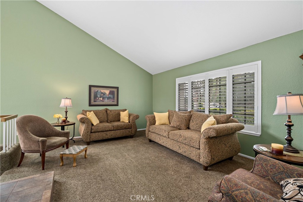 2028 Turquoise Circle