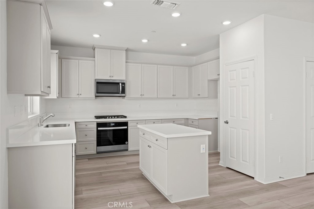 16535 Trailblazer Avenue