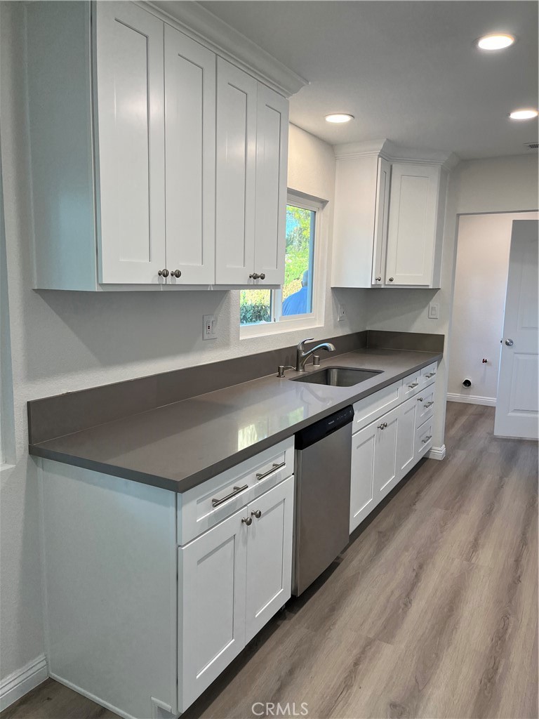 5462 La Deney Street