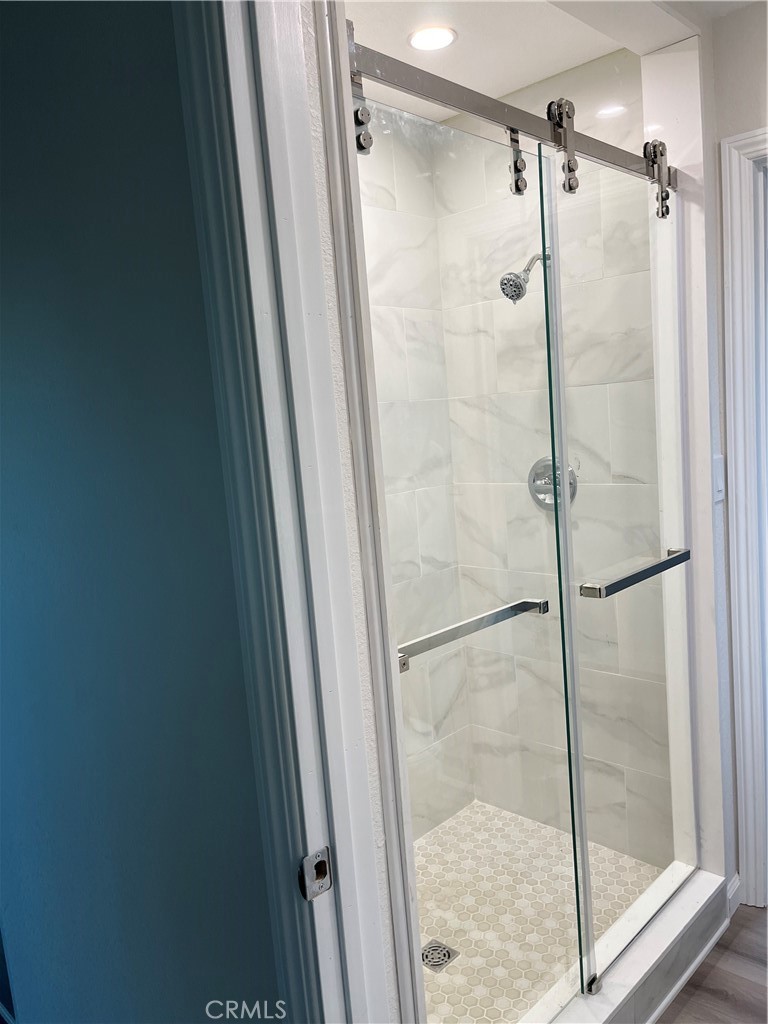 5462 La Deney Street