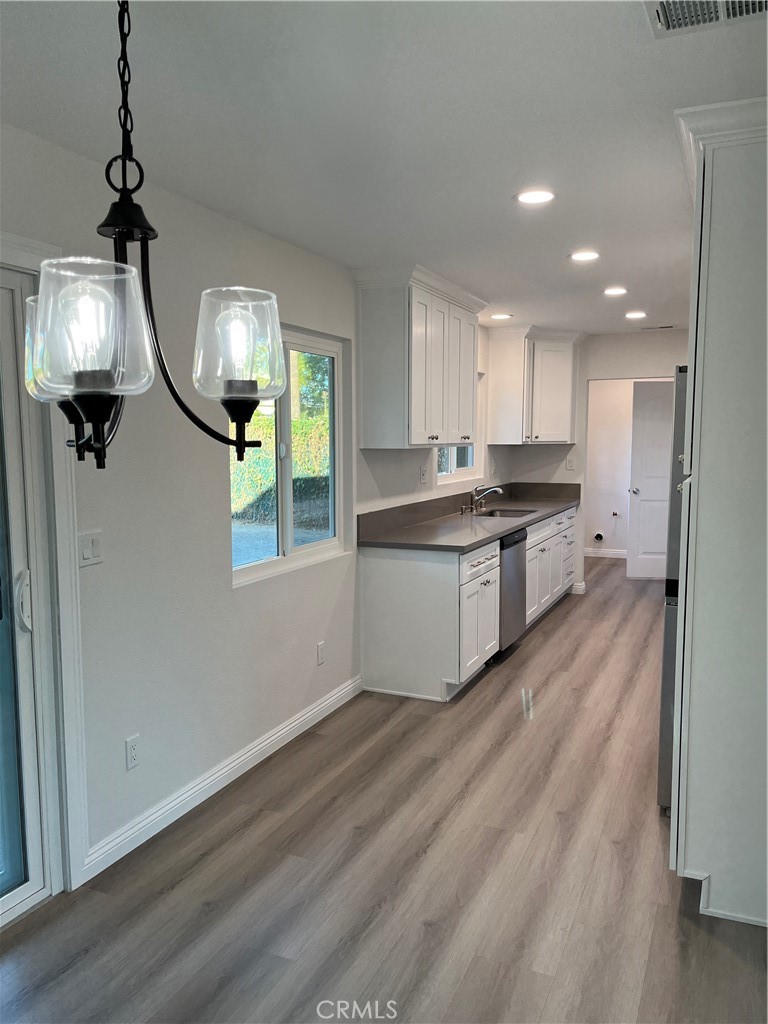 5462 La Deney Street