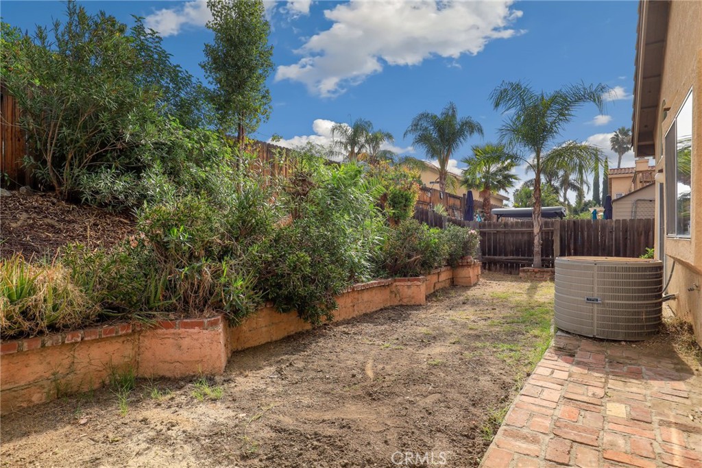 11788 Lewisia Avenue