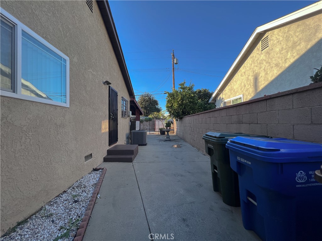 1103 Vineland Avenue