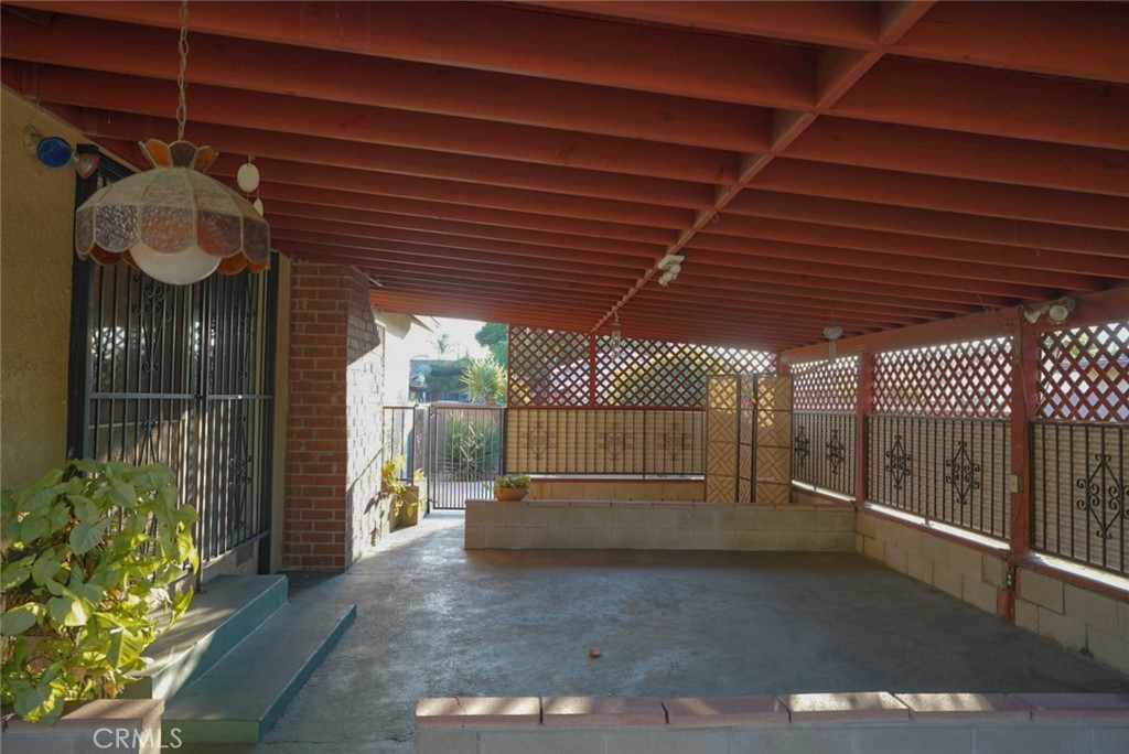 1103 Vineland Avenue