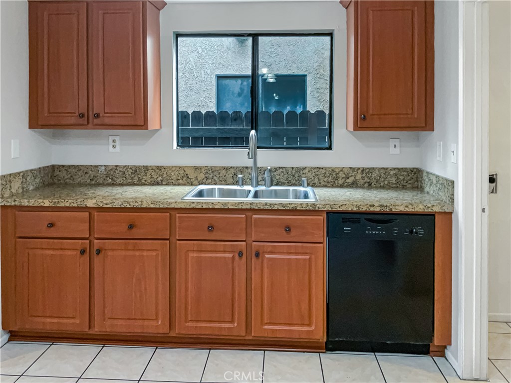 1758 W Quartermaster Street
