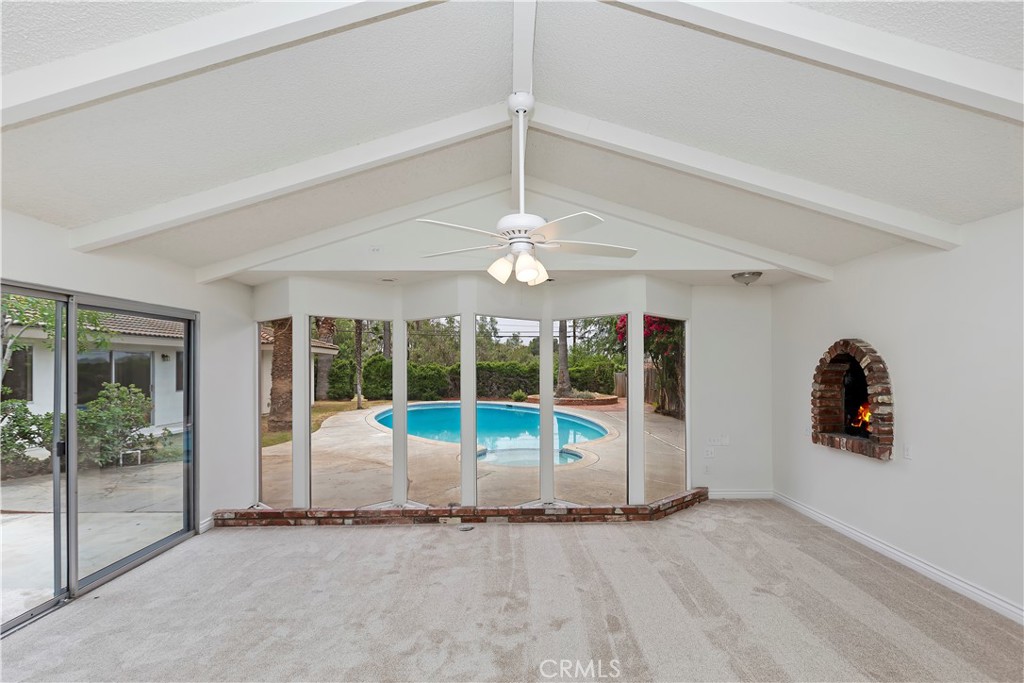 4055 Mt Vernon Avenue