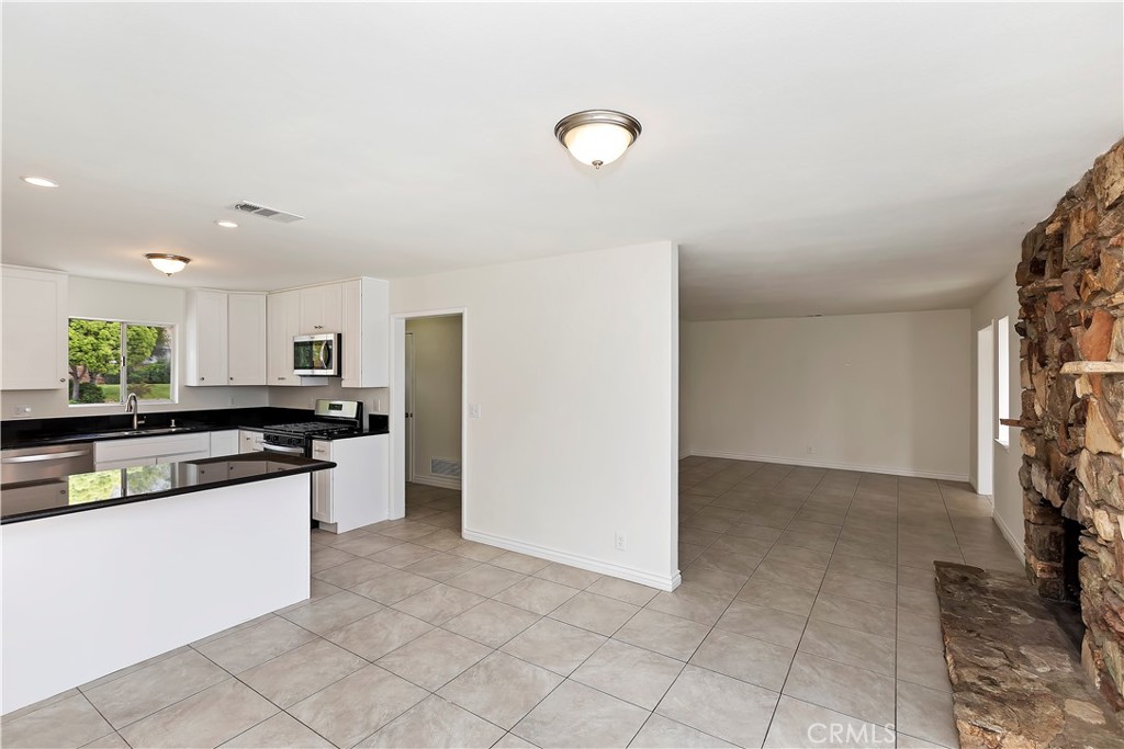 4055 Mt Vernon Avenue