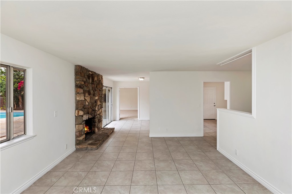 4055 Mt Vernon Avenue