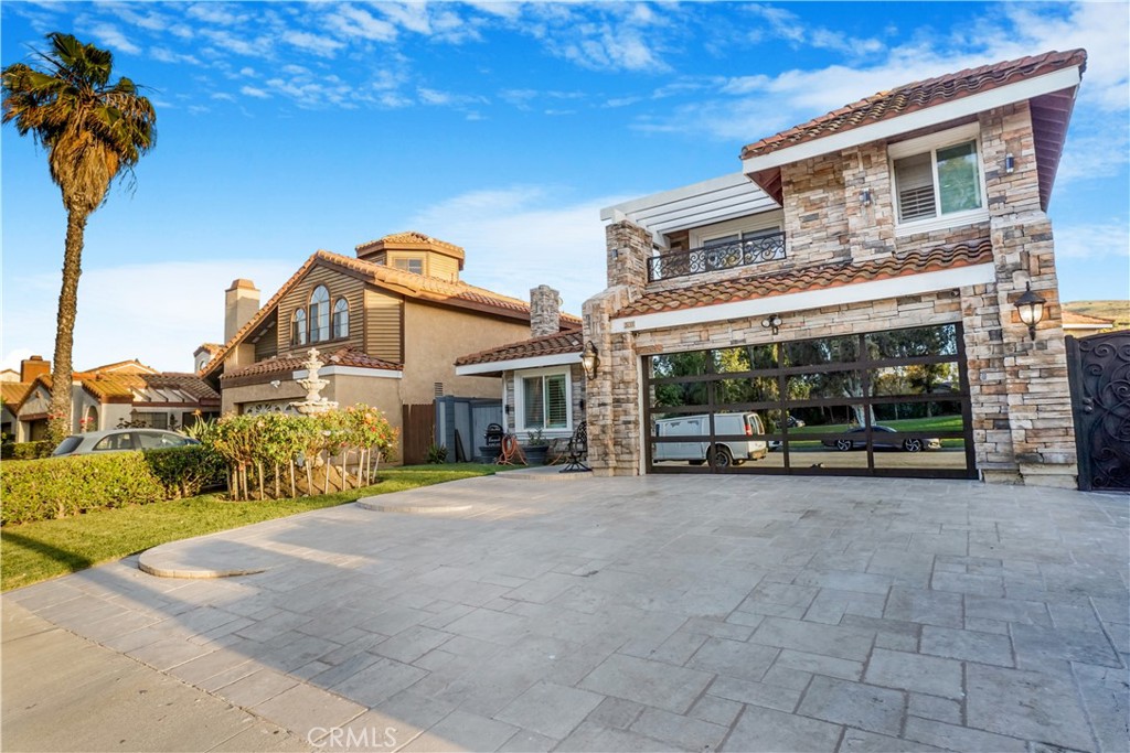 50 Falcon Ridge Drive