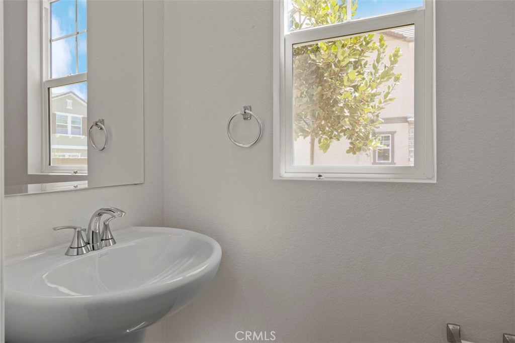 3901 E Coronado Privado