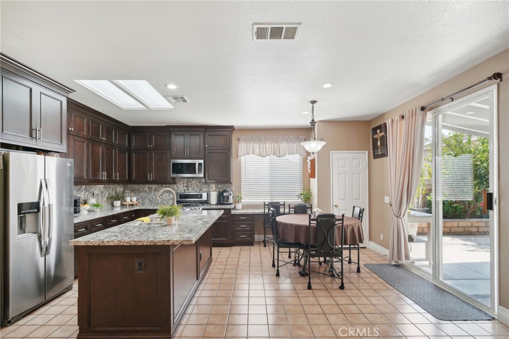 2150 Whitman Way