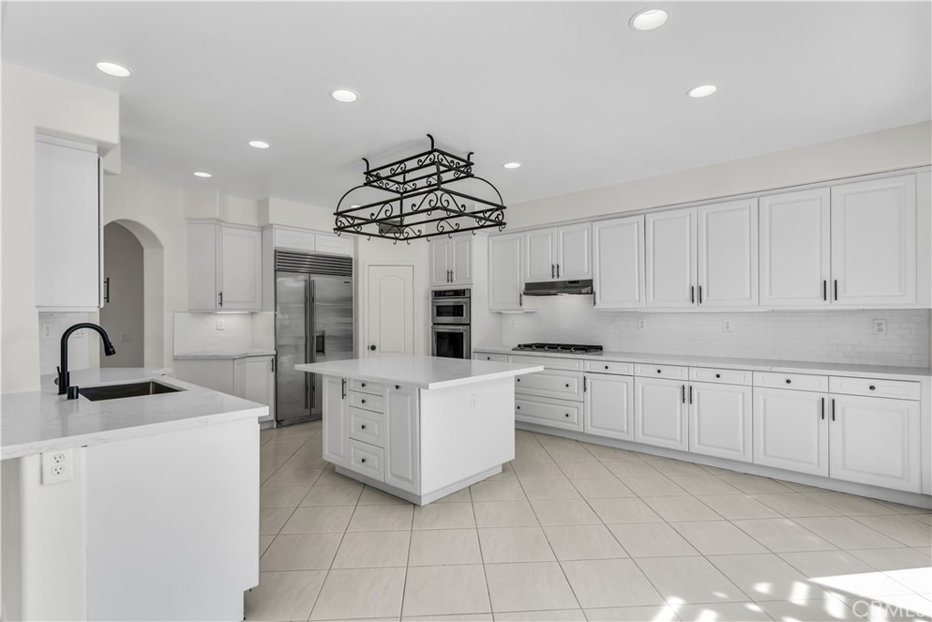 20612 Crestline Drive