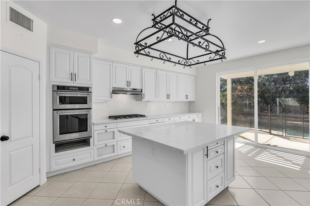 20612 Crestline Drive