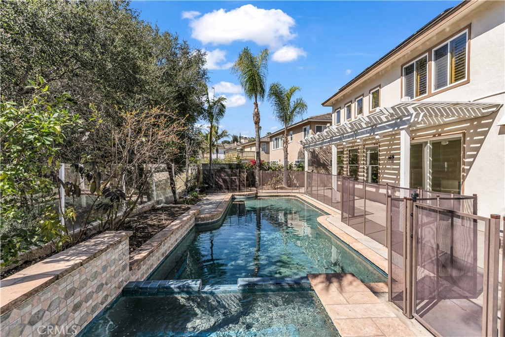 20612 Crestline Drive