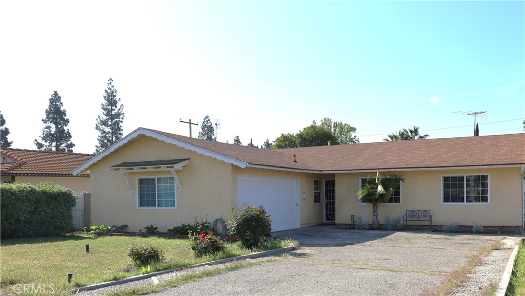 1720 E Jefferson Avenue