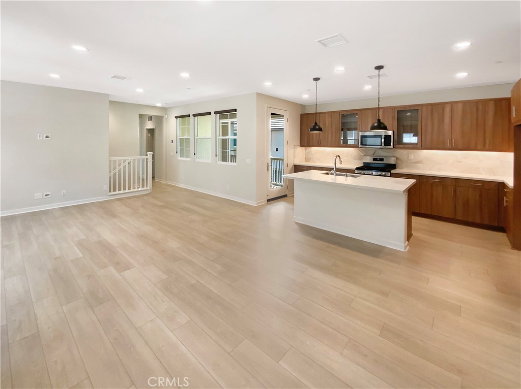 16135 Sandpiper Avenue