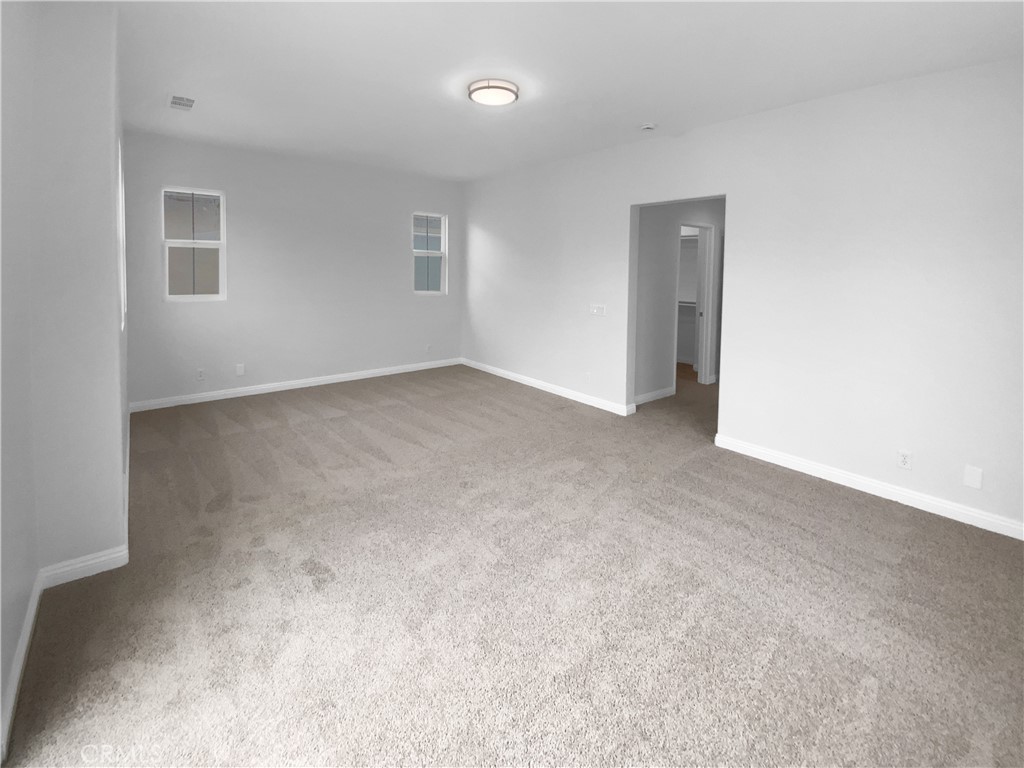 8062 Holland Park Street