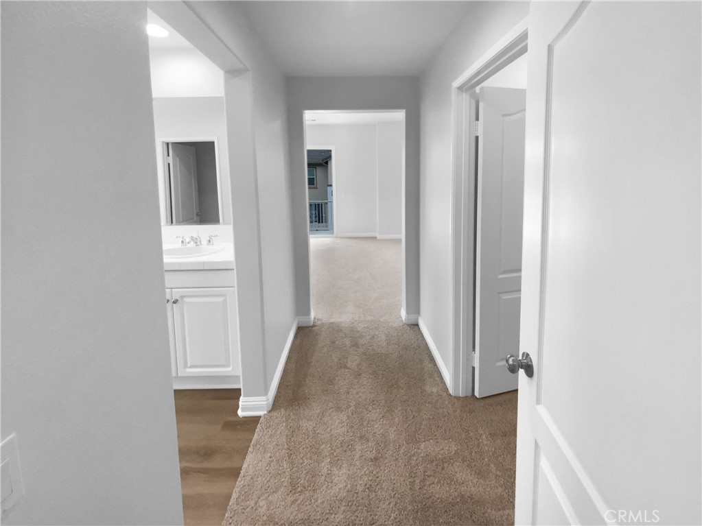 8062 Holland Park Street