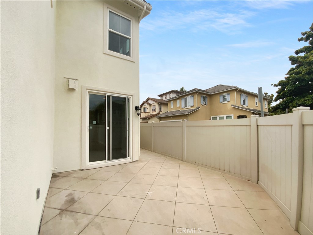 8062 Holland Park Street