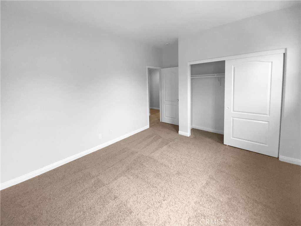 8062 Holland Park Street