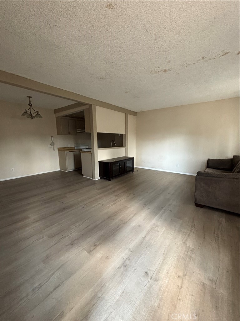 1735 E Washington Street