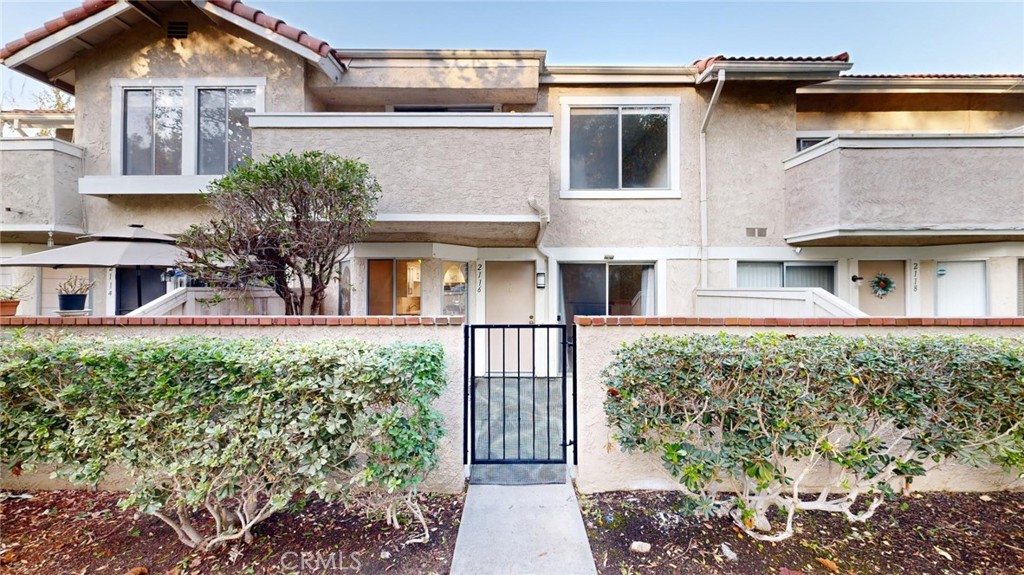 2116 Abrazo Drive