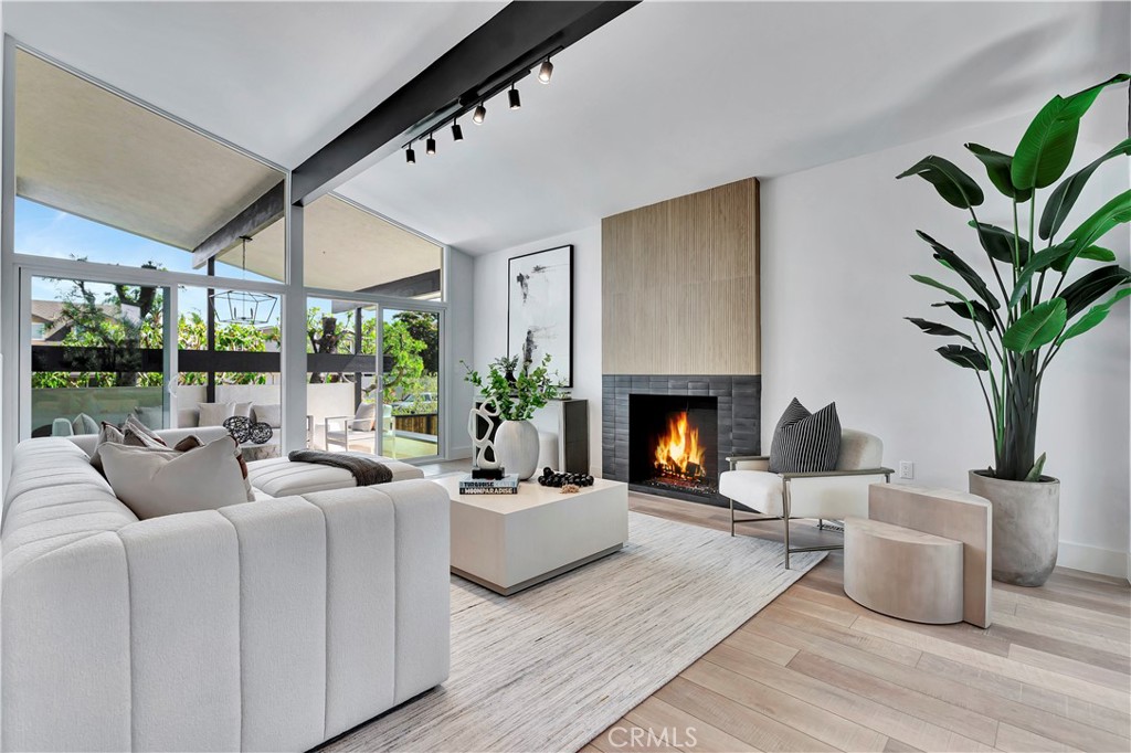 17421 Alta Vista Circle