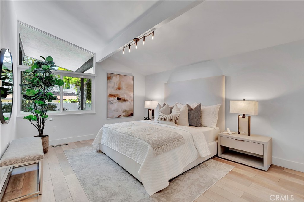 17421 Alta Vista Circle