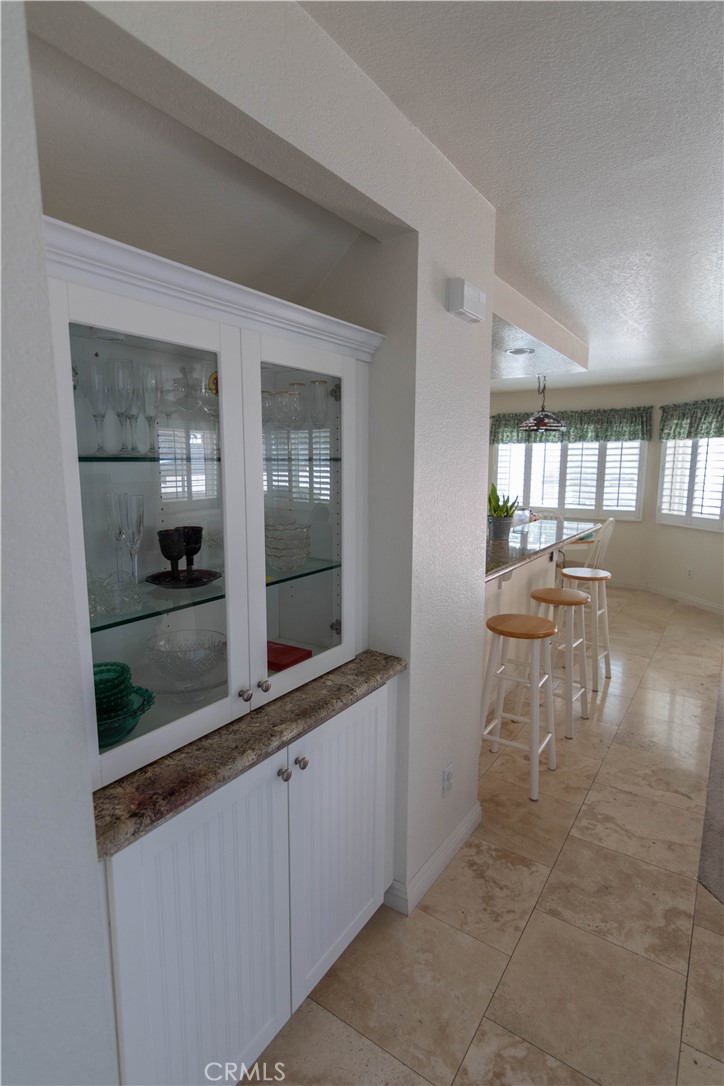 17940 Via Casitas