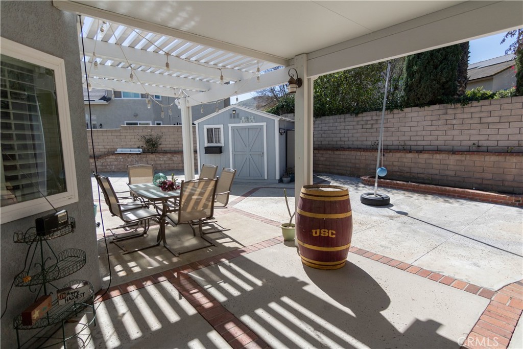17940 Via Casitas