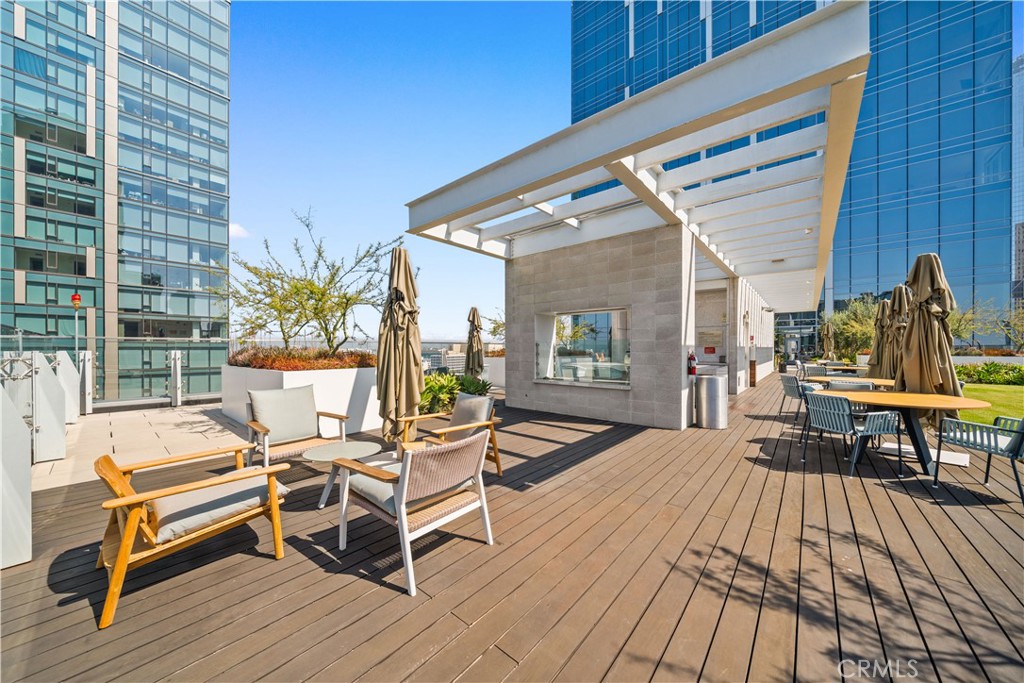 877 Francisco Street 2503